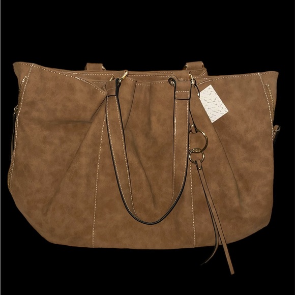 NWT COGNAC WITH GOLD HARDWARE PURSE. BEAUTIFUL AND SPACIOUS - Picture 1 of 8